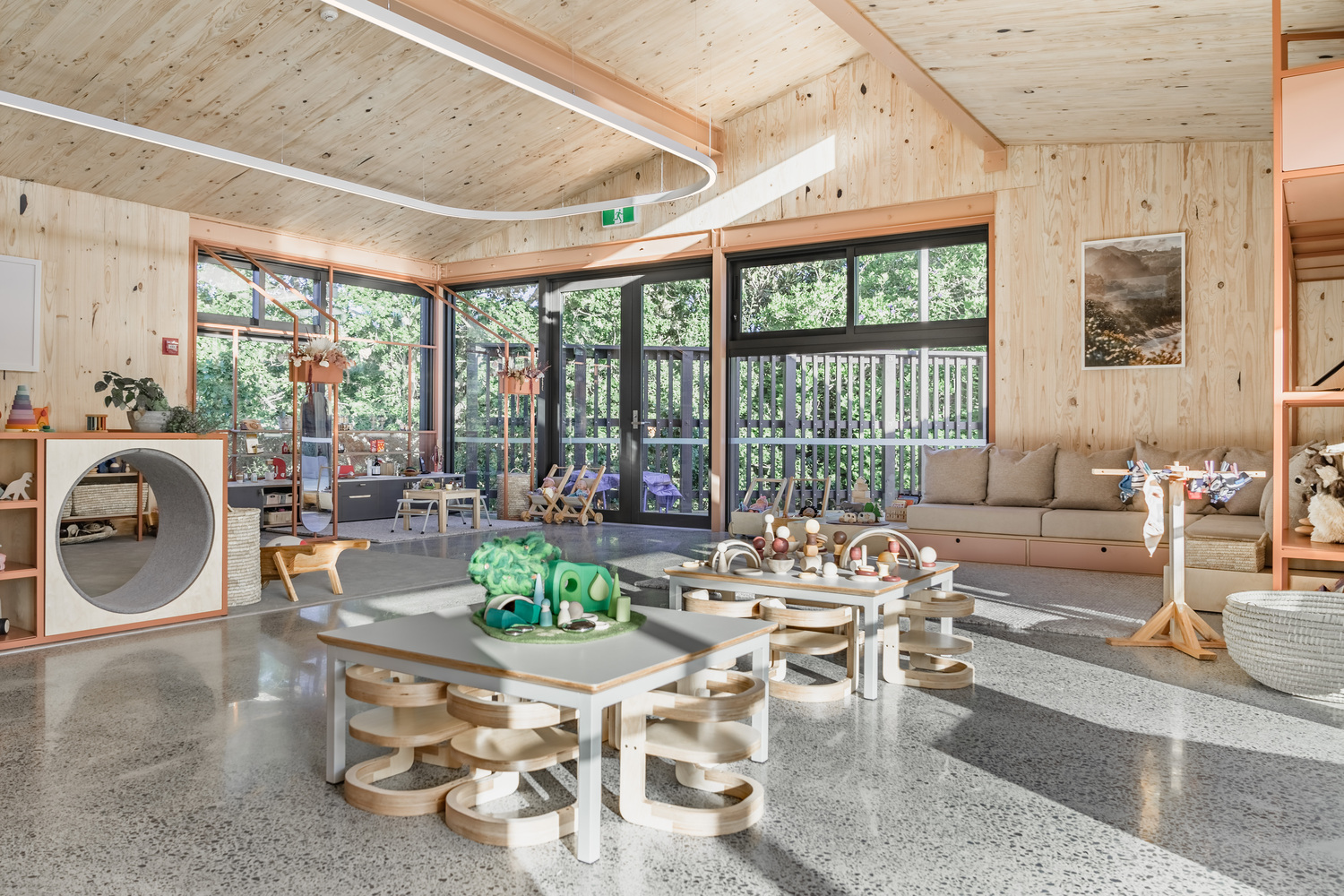 幼兒園如何設(shè)計(jì)才能讓孩子在藝術(shù)的環(huán)境中成長(zhǎng)? 幼兒園如何設(shè)計(jì)才能讓孩子在藝術(shù)的環(huán)境中成長(zhǎng)?